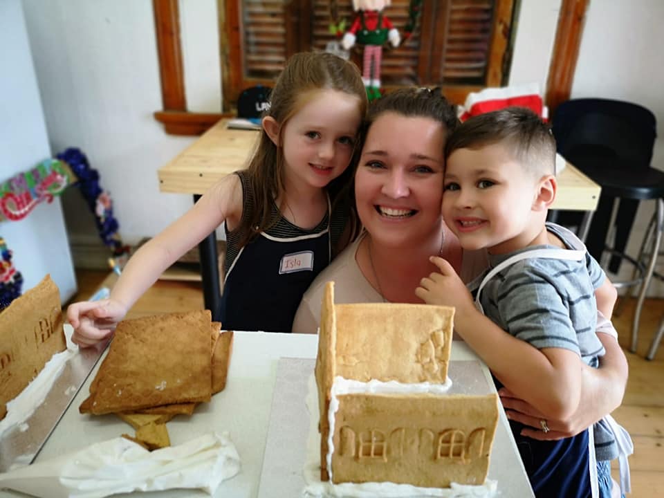 The Pikanini Chefs class showing off their creations