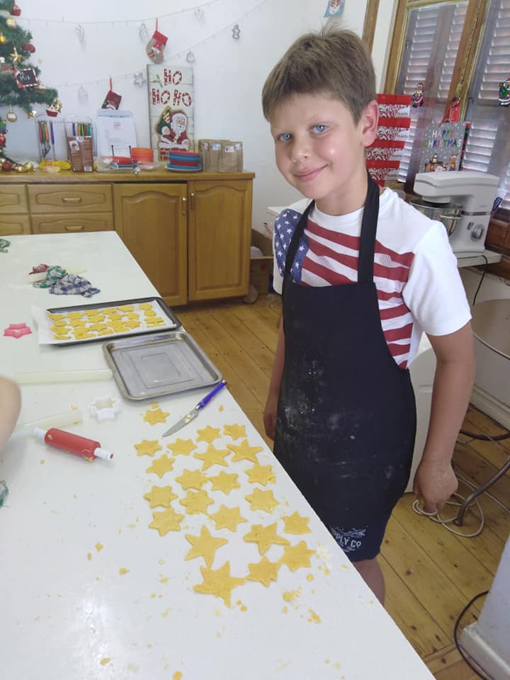 Children busy at a Pikanini Chefs class